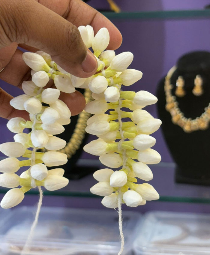 Eco-Friendly 20 cm Jasmine Flower Mala - Mullappoo Mala Crafted from Processed Paper