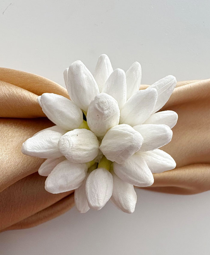 Buy Traditional Jasmine Hair Bun with Durable Treated Paper for Lasting Beauty online